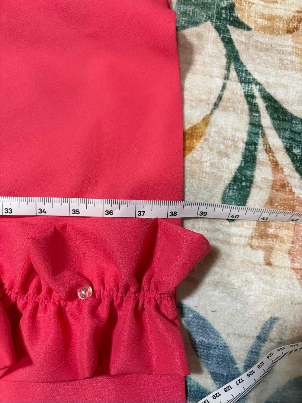 60’s Vintage Handmade Coral Ruffle-Front Long Sleeve Dress - Picture 10 of 11